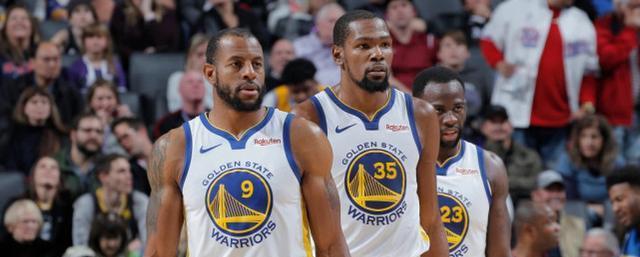 太酸了！詹姆斯0.1秒压哨绝杀，奥拉迪波评论引发群嘲，步行者无奈躺枪