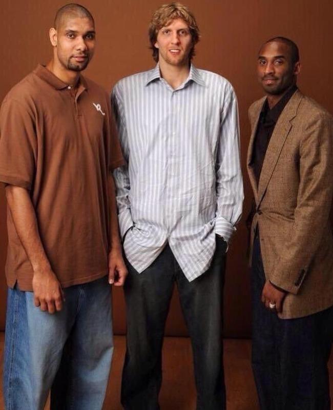 [中超]上海海港战胜大连英博 获得中超冠军