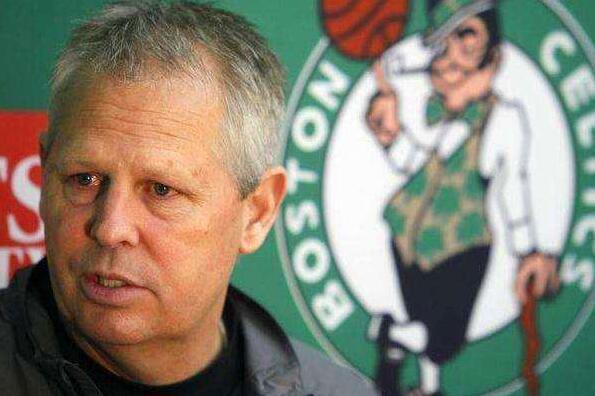 足球英超官方公布争议判罚复盘