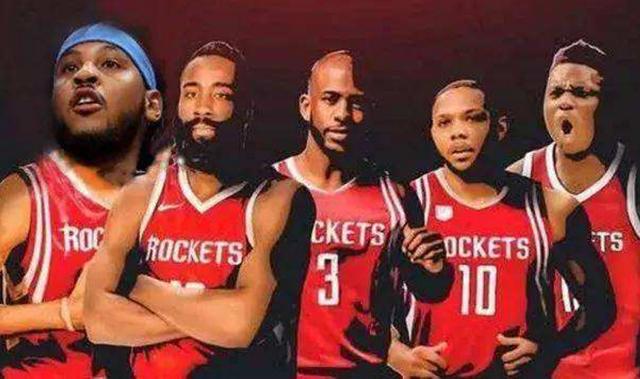 门德斯大胆传球中